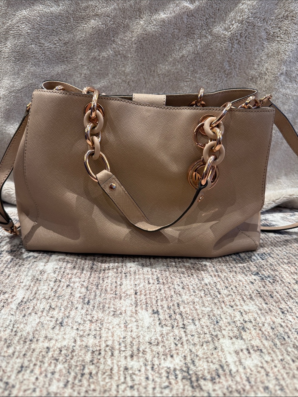 Michael Kors Cynthia Saffiano Leather Satchel in Rose Gold w/shoulder strap
